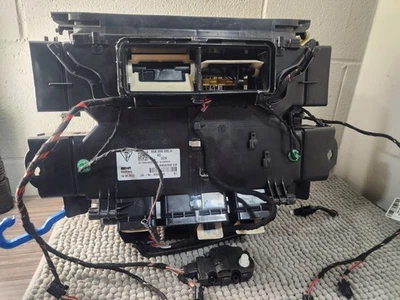 A/C Evaporator Core And Case Assembly - Porsche (95B-898-030-H) CHECK DESC - Image 1 of 4