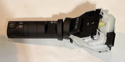 Interruptor de señal de giro de luz principal 25540-CB61B para Nissan Frontier 2007-21 usado OEM Foto 1 de 4