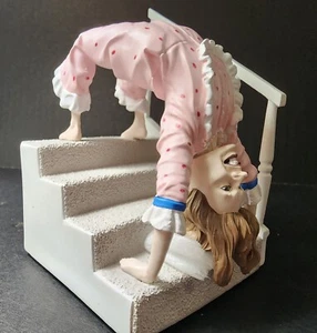 The Exorcist Regan Staircase Spidercrawl Bobblehead Statue (beschädigt) Neu im Karton - Bild 1 von 13