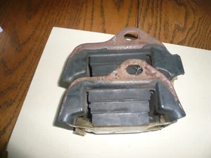 1965-1971 GM 6 Cylinder Pair NOS Front Motor Mounts P/N 3866247 F85 Olds Camaro - Picture 1 of 4