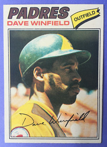 1977 Topps #390 Dave Winfield - San Diego Padres