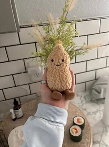Peanut Jellycat Brand new with tags - Picture 1 of 3