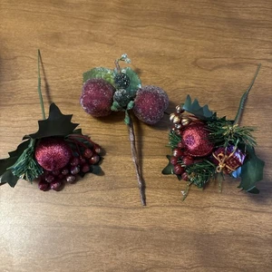 Menge von drei Blumen Plektren für Feiertagsgestecke Beeren Kugeln gefrostete Äpfel - Bild 1 von 5