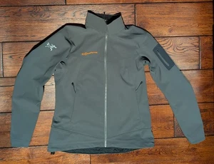 Chaqueta para mujer Arc'teryx Epsilon LT Soft Shell - gris marca empresa talla grande - Imagen 1 de 17