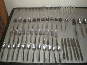 Reed & Barton Cubiertos de Acero Inoxidable 18/10 ELISE - Servicio para Doce - Juego de 65 piezas Nuevo - Imagen 1 de 9