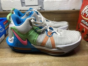 Nike Lebron Witness 7 Basketball Shoes Grey Fog/Hyper Pink - Picture 1 of 6