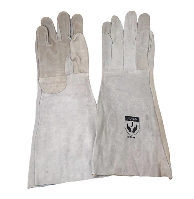 ☀️17 Inch Industrial Welding Gloves Heat Resistant Cow Split Leather BBQ Gloves - Image 1 of 4