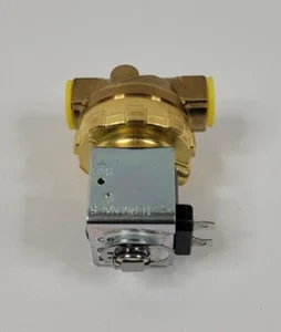 Parker 06FS5C2432-ACFOS0529 G06-405-S0F 1/4" 120V Coil Steam Solenoid Valve - Picture 1 of 5