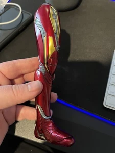 Pierna derecha Hot Toys Iron Man Mark L (50) MMS 473-D23 - Imagen 1 de 4