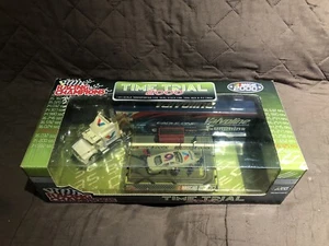 NEW Mark Martin #6 Valvoline 1:64 Time Trial 2000 Hauler w/stockcar & pit crew - Picture 1 of 3