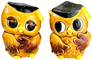 Vintage Salt and Pepper Shakers Wise Owls Japan 3 inch Tall - Picture 1 of 9