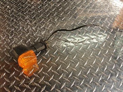 01 KAWASAKI ZX 750 P INTERMITENTE IZQUIERDO INDICADOR LUZ LÁMPARA TRASERA ZX7 R ZX750 Foto 1 de 4