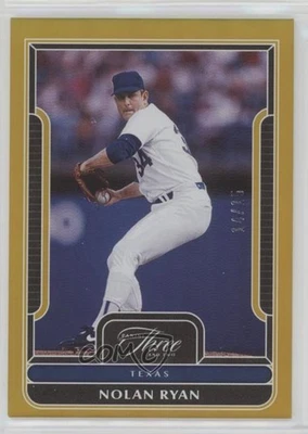 Panini Three and Two Holo Gold 2023/15 Nolan Ryan #65 Salón de la fama Foto 1 de 2