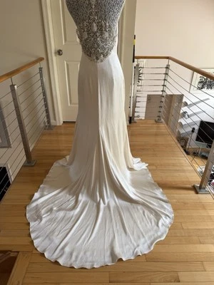 BADGLEY MISCHKA 4 (6) Cream Silk Embroidered Back Sweetheart Wedding Dress Gown - Image 1 of 4