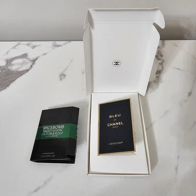 Muestra de perfume Chanel Bleu de Chanel spray 0,05 oz/1,5 ml y Spicebomb visión nocturna Foto 1 de 4