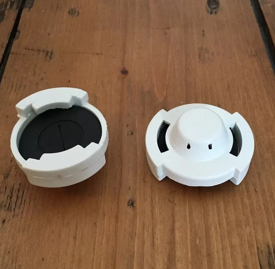 КРЫШКА БАКА РАСШИРИТЕЛЬНОГО КОЛЛЕКТОРА ВОДЫ ОХЛАЖДАЮЩЕЙ ЖИДКОСТИ FIAT 127 128 131 132 Super Mirafiori - Изображение 1 из 1