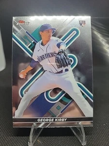 2022 Topps Finest #12 George Kirby novato marineros de radiocontrol - Imagen 1 de 2