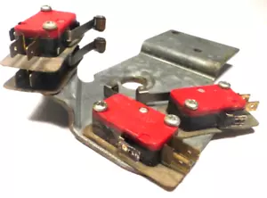 ROCK-OLA 453 JUKEBOX parte: probado y funcionando 4 UNIDAD MICROINTERRUPTOR - Imagen 1 de 3