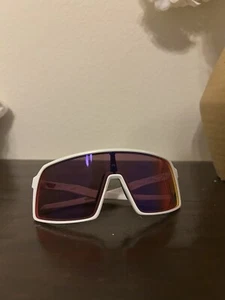 Oakley Prizm Glasses w/ White Frame - Picture 1 of 4