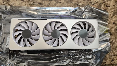 GIGABYTE WHITE RTX 3070 Vision OC 8GB GDDR6 Graphics Card - Image 1 of 4
