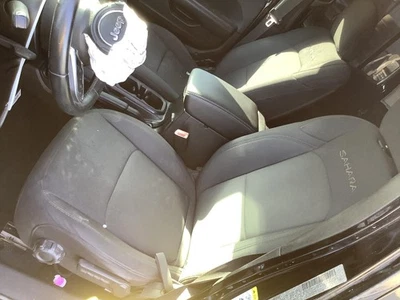 Asiento delantero izquierdo usado se adapta a: Jeep Wrangler VIN X 2019 carrocería JL de 6 dígitos LHD Foto 1 de 4