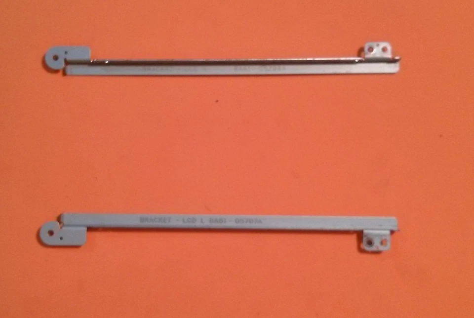 Ständer Bildschirm (Klammern) Samsung Nc 10 NP-NC10 BA81-05797A BA81-05798A - Bild 1 von 1