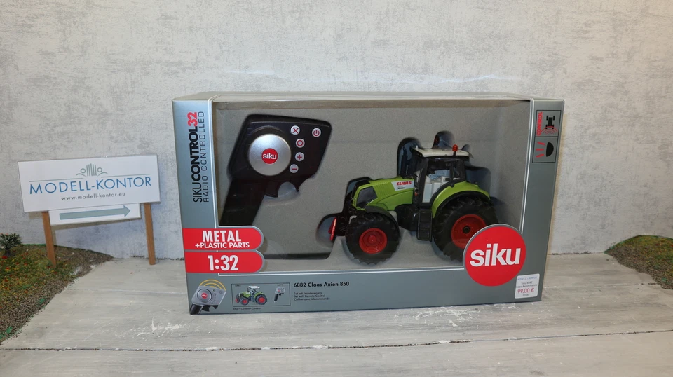 Siku 6882 in 1:32,  Claas Axion 850 Control mit Pistolen-FB, NEU in OVP - Bild 1 von 3