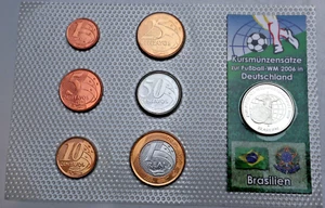 BRASIL: JUEGO DE MONEDAS DE CURSO KMS (2004/5) PARA MUNDIAL DE FUTBOL 2006, MEDALLA DE PLATA, C21 - Imagen 1 de 2
