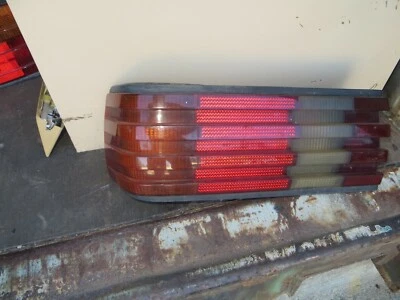 82-92 MERCEDES BENZ 300SE 380SE 420SE 560SE CARCASA LUZ TRASERA 22072L Foto 1 de 4