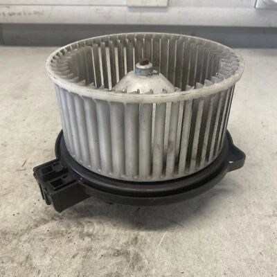 Mazda 6 2010 2,2D MZD-DC 8727000690 calefactor soplador motor Foto 1 de 3