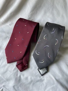 Vintage Set of 2 Italian Silk Ties. 80s 90s Business Grey and Red Geometric - Picture 1 of 3