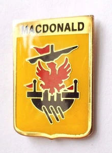 Insignia prendedor escudo apellido escocés del clan MacDonald Escocia - Imagen 1 de 2