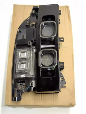 Новый оригинальный производитель подлинный Land Rover Defender глянцевый блок X-модель задний фонарь светодиодный LR133583  - Изображение 1 из 4