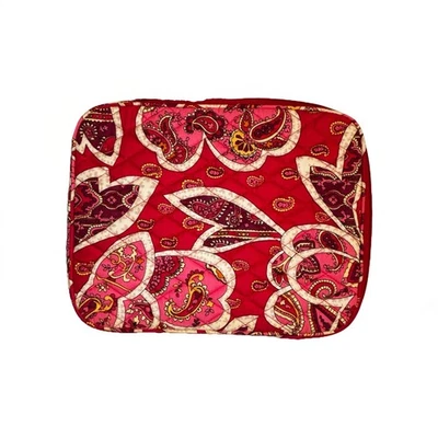 Vera Bradley Loves Me Rojo Acolchado iPad Funda Ereader 10 1/2”x 8” Acolchada Foto 1 de 4