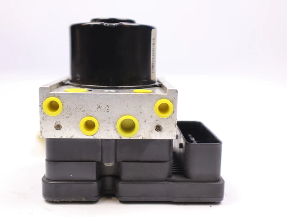 Calculateur abs occasion RENAULT MEGANE III Phase 1 - 1.5 DCI 85ch - - Imagen 1 de 4