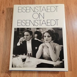 Eisenstaedt on Eisenstaedt - A Self-Portrait 1st Edition photography - Imagen 1 de 6