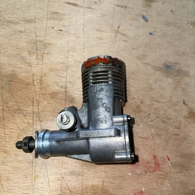 MERCO .35 R.C. Red Head 5.6 glow engine, in very good, used, working condition.  - Image 1 of 4