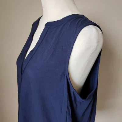 Camiseta sin mangas Lilly Pulitzer L azul marino grande NUEVA Pima algodón spandex Foto 1 de 4