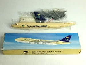 1:250 Scale Model Saudia airlines B - 747 الخطوط السعودية - Picture 1 of 8