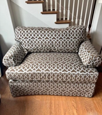 Henredon Chair and a Half From The Fireside Collection - Image 1 of 4