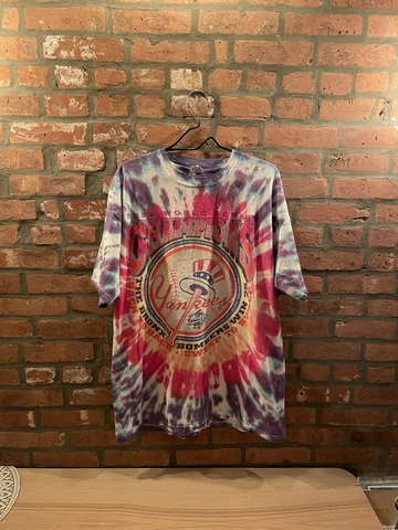 Vintage Mens XL New York Yankees Tie-Dye 1999 MLB World Series Champions T-shirt Cover