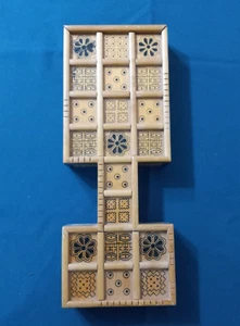 WE Games The Game of UR or Antiquity, The Royal Game Wood & storage box 3760 - Picture 1 of 11