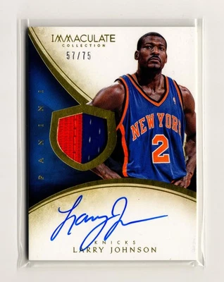 Parche autógrafos Larry Johnson 2013-14 Panini Immaculate Collection #180/75 Foto 1 de 2