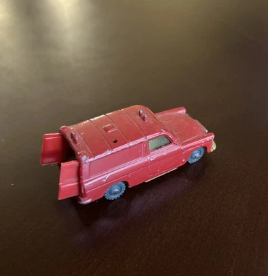 Furgoneta Ford Husky Red Thames de colección hecha en GT Britian Foto 1 de 4