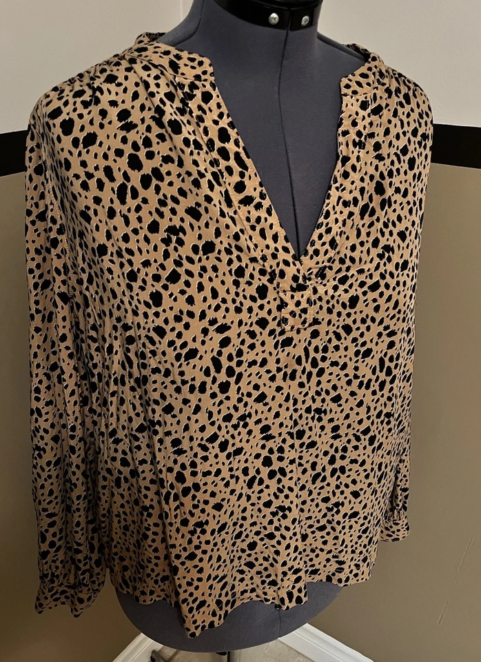 Cheetah Leopard Print Brown Black Long Sleeve Blouse Lightweight XL animal Print - Image 1 of 4