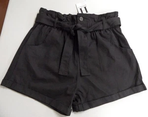 HYFVE Belted Pockets Solid Black High Waisted Cuffed Shorts Women's Size L NWT - Picture 1 of 5