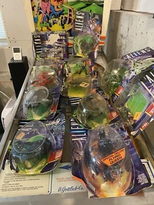 Vintage Alien Action Figures Collectible Lot Of 12 New - Picture 1 of 7