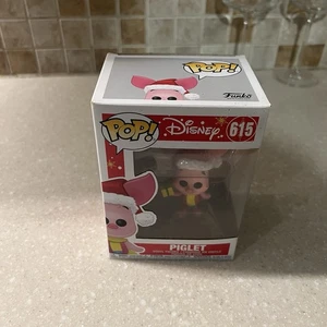 Funko Pop! Disney Holiday Piglet #615 con protezione Winnie the Pooh - Foto 1 di 2