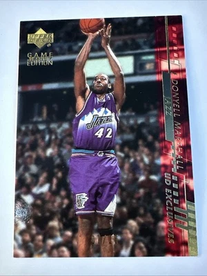 2000-01 Upper Deck Game Jersey Edition Gold Exclusives/25 Donyell Marshall #379 Foto 1 de 3