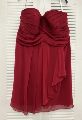 Vestido de dama de honra David’s Bridal feminino sem alças comprimento do joelho renda tamanho 20 - Imagem 1 de 4